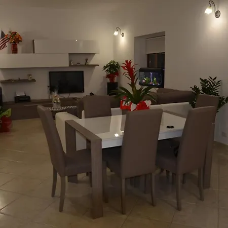 La Tana Delle Lepri Frühstückspension Morolo